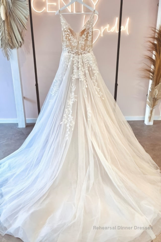 Modern Long V-Neck Sleeveless Lace Wedding Dresses Online Secondary image
