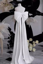 Modest A Line Strapless Long Sleeveless Satin Black Evening Prom Dress