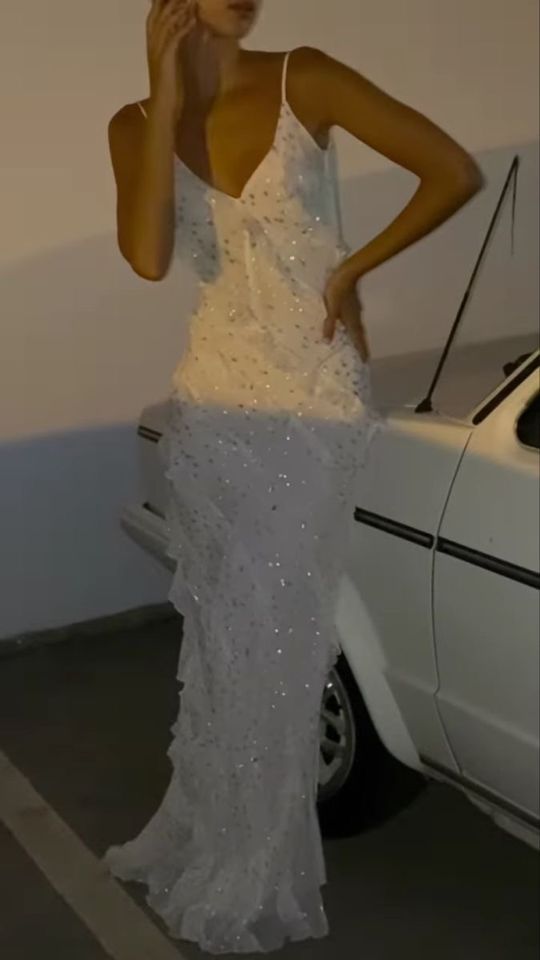 Modest V Neckline White Long Classy Prom Dress Classy Evening Gown Main image