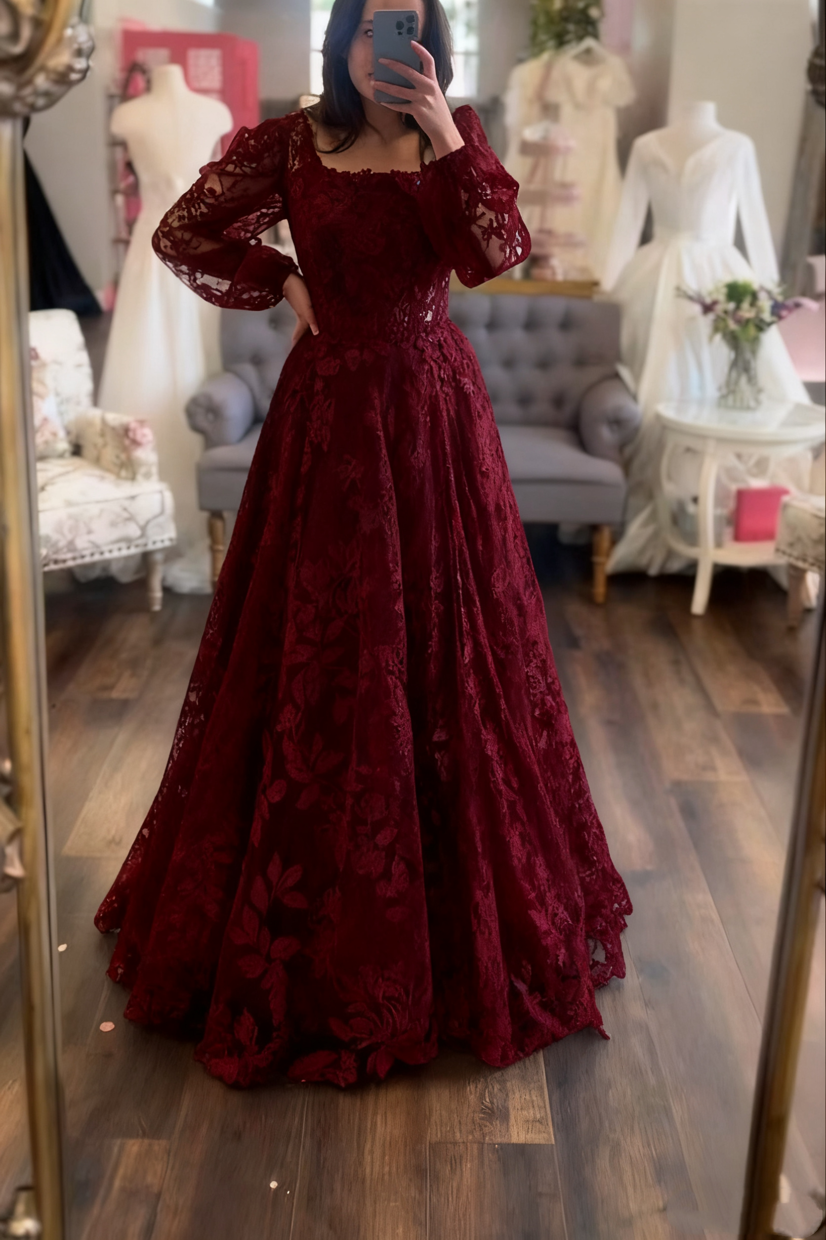Modest Wedding Dress Long Sleeve Lace Applique Classic A-Line Wedding Dress