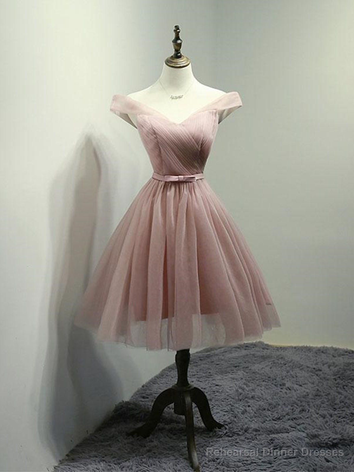 Off the Shoulder Short Pink Tulle Prom Dresses, Short Pink Formal Bridesmaid Dresses Main image