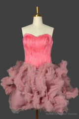 Pink Homecoming Dresses Sweetheart Neck Short Prom Dresses A Line Party Dress with Feather