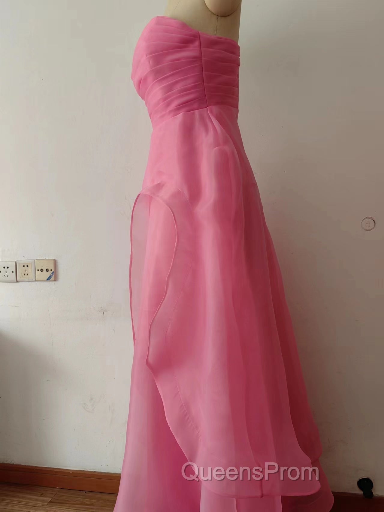 Pink Evening Prom Dress Tulle Evening Gown Strapless Ruffles A-line Simple Evening Prom Dress For Teens