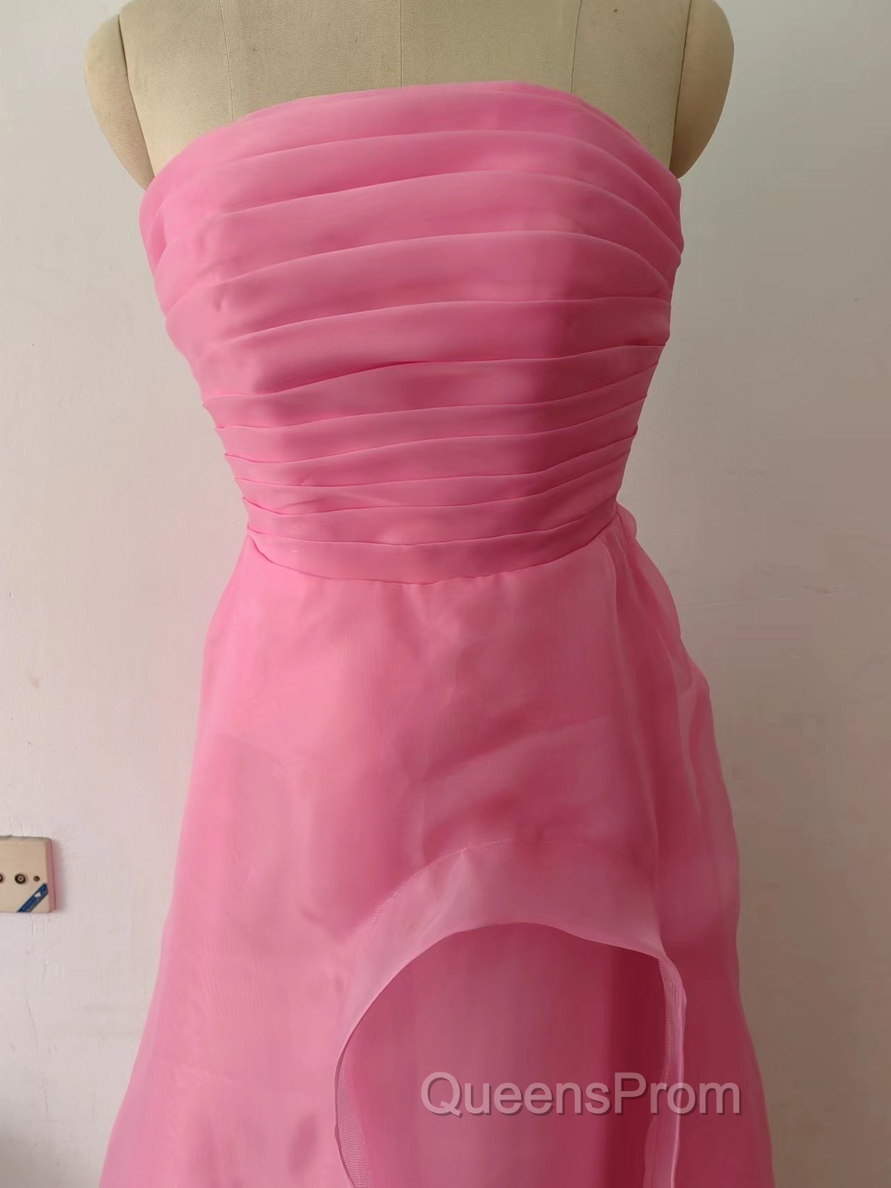 Pink Evening Prom Dress Tulle Evening Gown Strapless Ruffles A-line Simple Evening Prom Dress For Teens