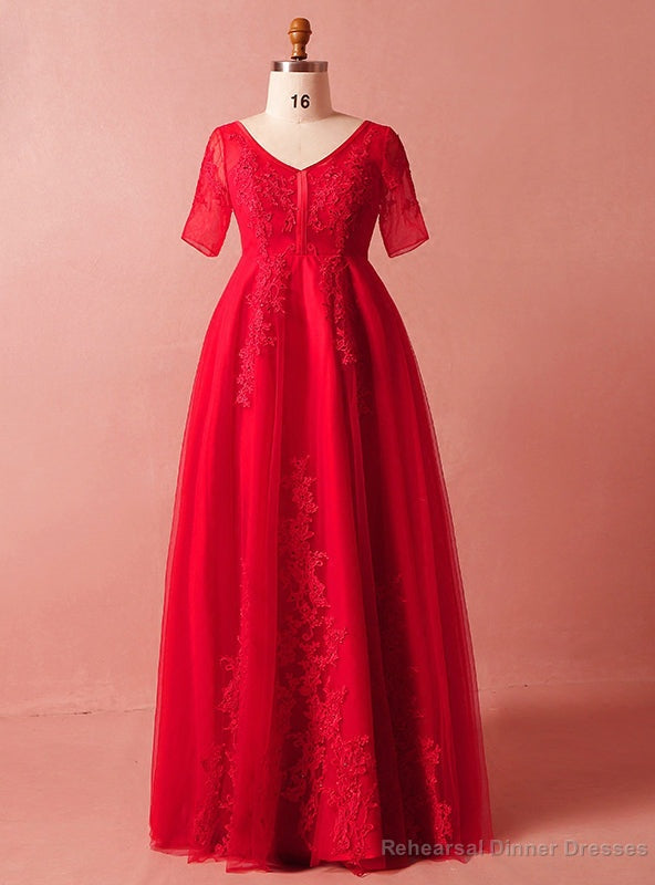 Plus Size Red Lace Tulle Short Sleeve V-neck Prom Dress Main image