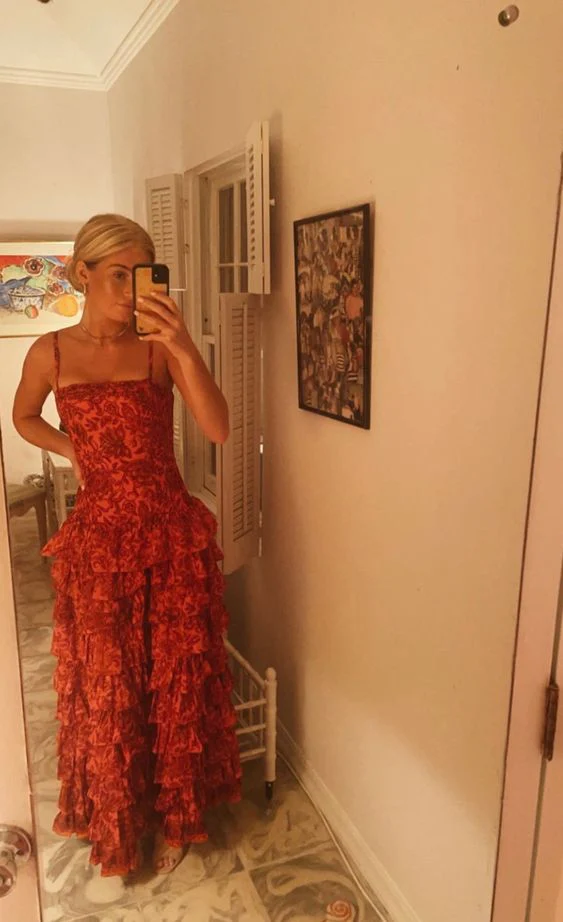 Popular Spaghetti Straps Floor Length Classy Prom Dress New Fashion Tiered Classy Evening Dress Main image