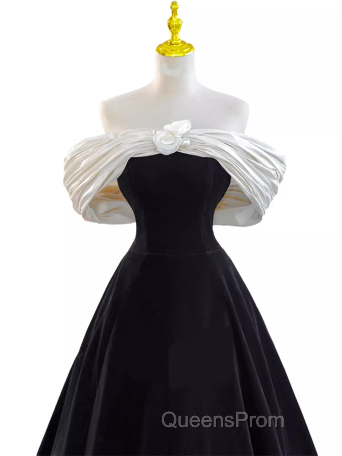 Pretty Ball Gown Off The Shoulder Black Velvet Evening Party Dress Evening Prom Dress With Flower Secondary image