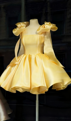 Pretty Ball Gown Spaghetti Straps Pink Satin Short Mini Classy 8Th Grade Homecoming Dress Summer Middle School Hoco Dress Birthday Outfits
