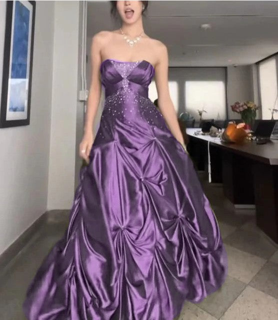 Pretty Forest Green A-Line Long Classy Prom Dress With Silver Beads Sweet Strapless Satin Classy Evening Dress