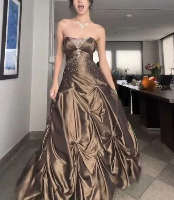 Pretty Forest Green A-Line Long Classy Prom Dress With Silver Beads Sweet Strapless Satin Classy Evening Dress