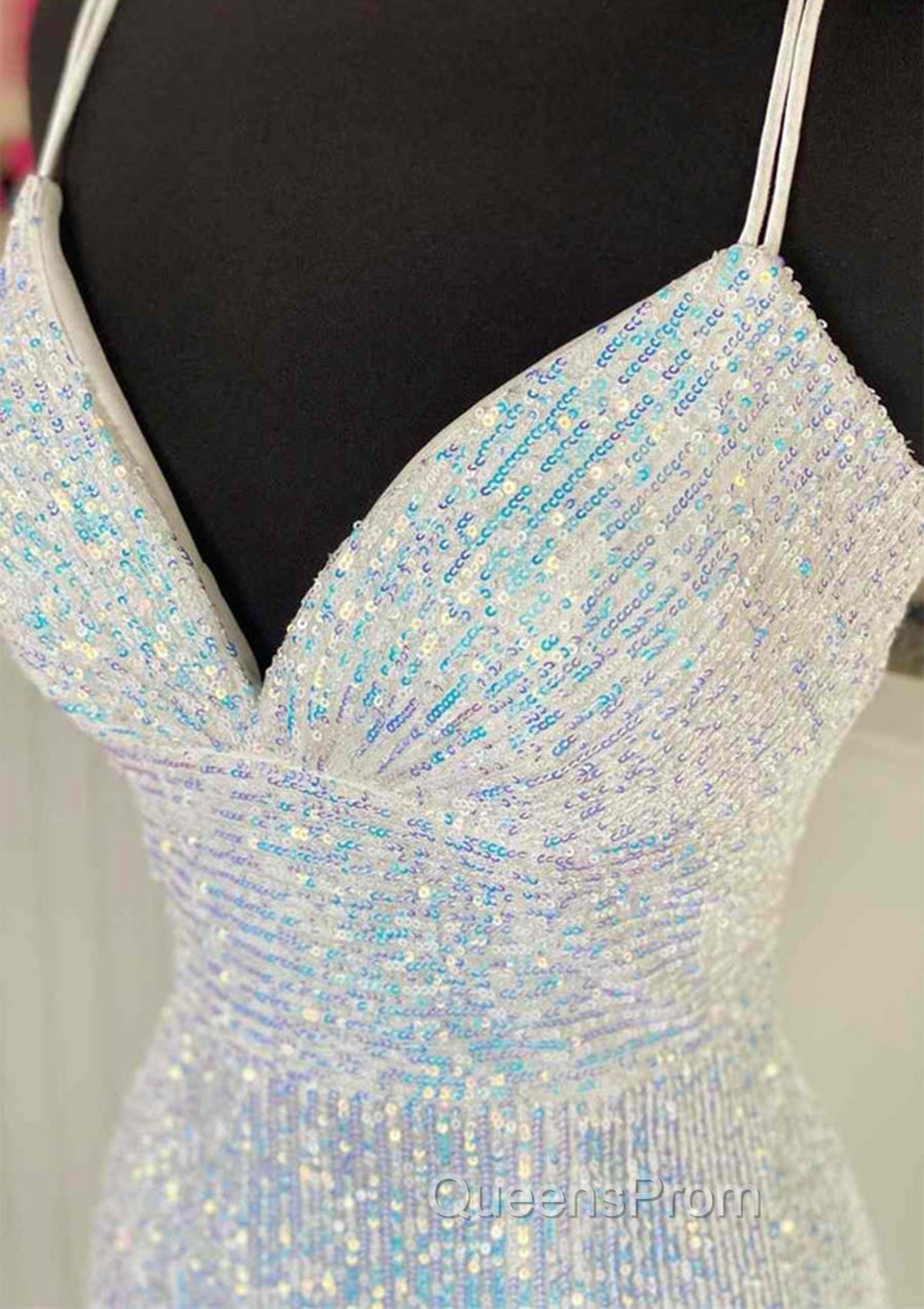 Pretty Evening Prom Dress, Sheath/Column V Neck Spaghetti Straps Sweep Train Sequined Evening Prom Dress With Pleated