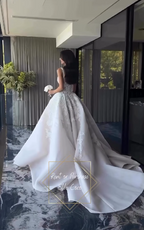 Pretty Wedding Dress Ball Gown Square Neck Lace White Wedding Dresses Bridal Gowns