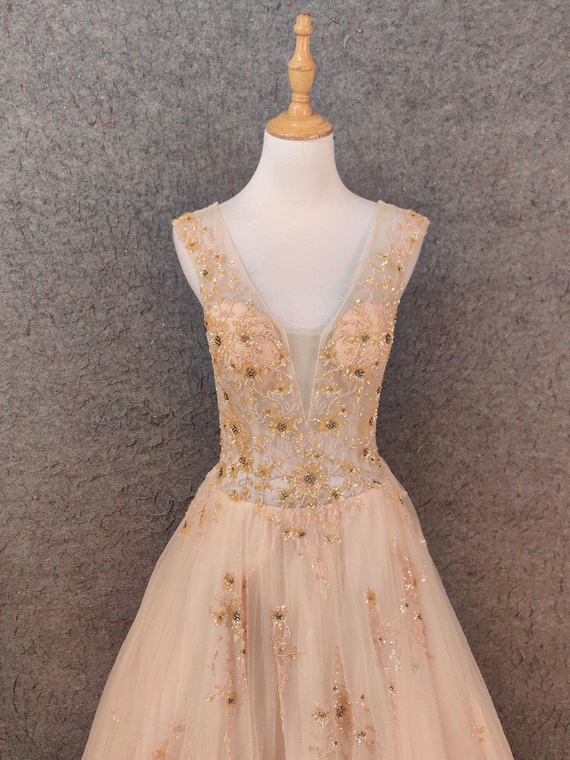 Princess Champagne A-Line V-Neck Sleeveless Sequin Beaded Tulle Long Classy Prom Dress Secondary image