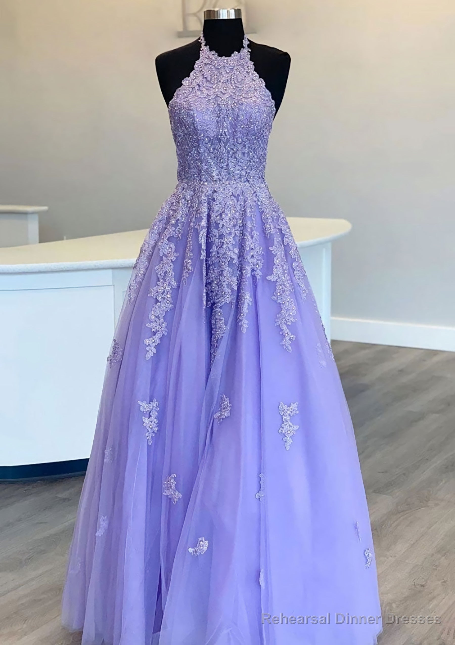 Princess Halter Long/Floor-Length Lace Tulle Prom Dresses With Appliqued Beading Main image