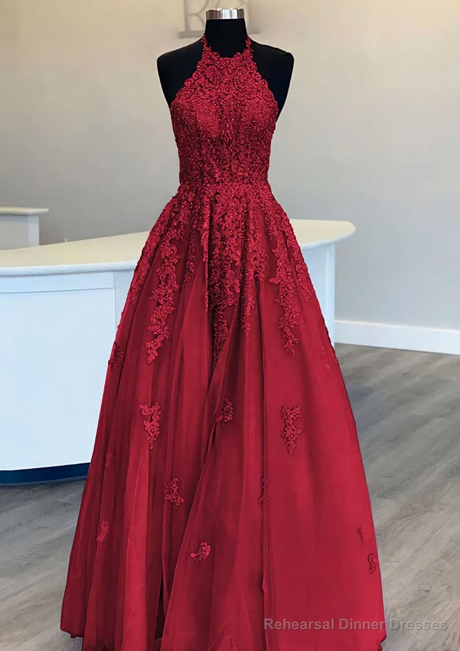 Princess Halter Long/Floor-Length Lace Tulle Prom Dresses With Appliqued Beading