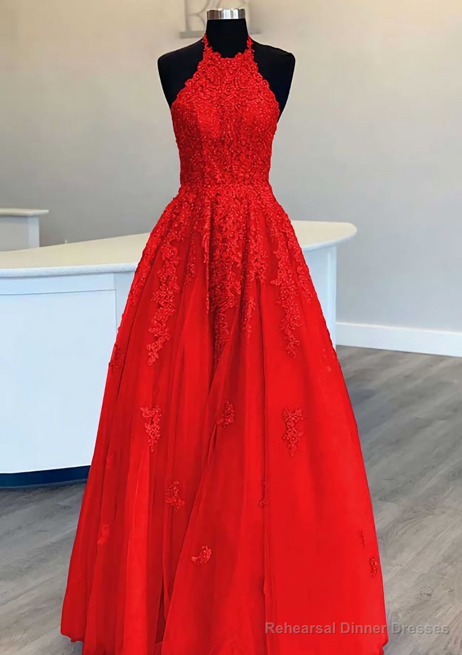 Princess Halter Long/Floor-Length Lace Tulle Prom Dresses With Appliqued Beading