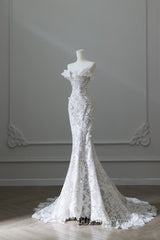 Princess Mermaid Strapless White Lace Long Wedding Dress Brides Dress