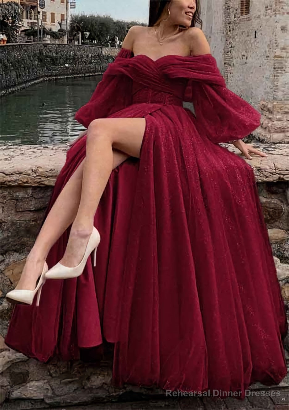 Princess Off-the-Shoulder Sweep Train Tulle Prom Dresses With Pleated Split