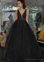 Princess V Neck Long/Floor-Length Tulle Prom Dresses With Appliqued