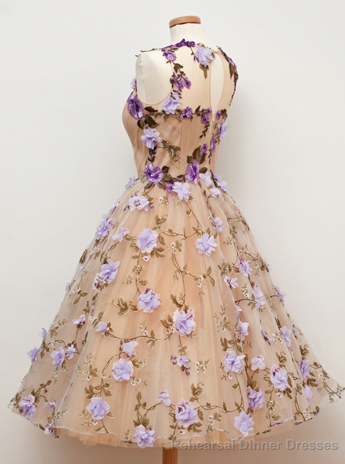 A Line Jewel Tea Length Open Back Champagne Tulle With Appliques Flowers Short Homecoming Dresses Secondary image