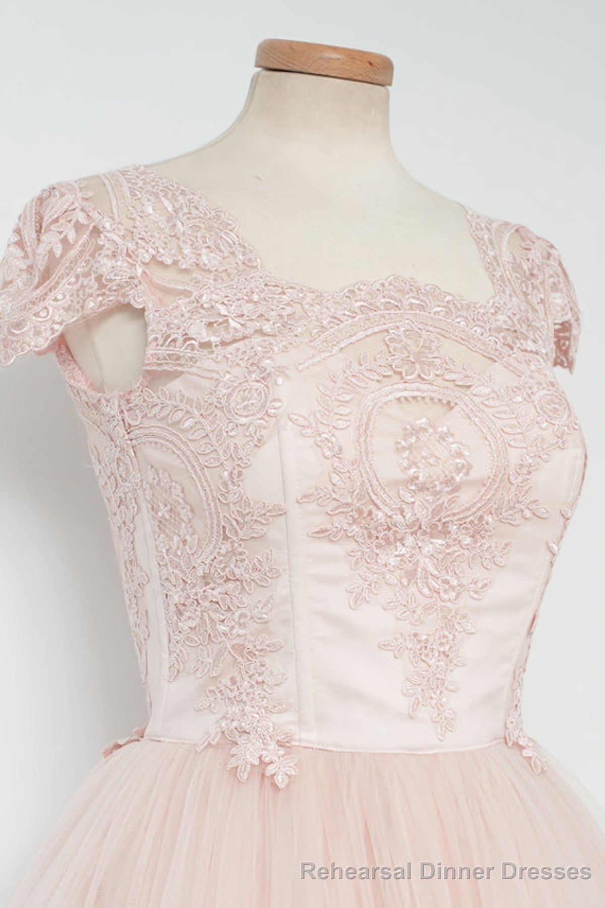 Vintage Knee Length A Line Pearl Pink Lace Homecoming Dresses Secondary image