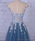 Unique Pncess Appliqued Tulle Long Prom Dresses