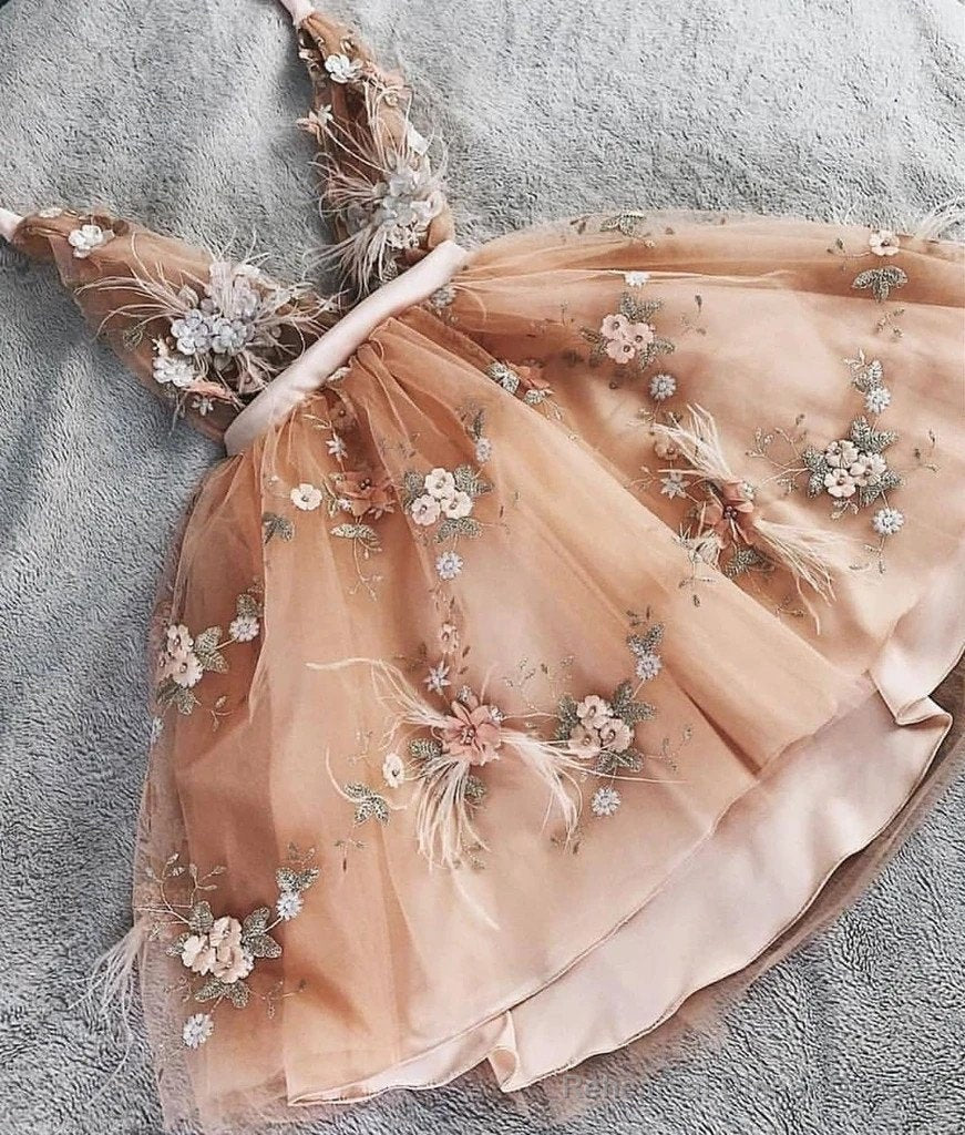 V Neck Appliques Short Prom Dress, Sweet 16 Graduation Evening Dress Main image