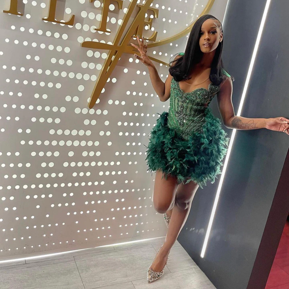 Real Luxury Black Girls Classy Occasion Birthday Party Dress Emerald Green Feather Women Short Classy Prom Dress