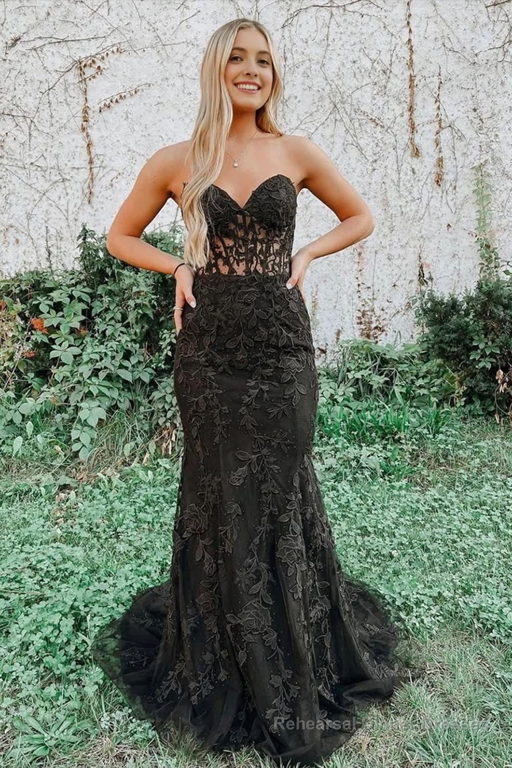Red Sweetheart Lace-Up Long Mermaid Prom Dress with Appliques