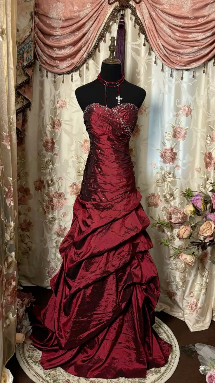 Red Tube Top Shiny Retro Elegant Long Layered Satin Ball Gown Classy Evening Dress Main image