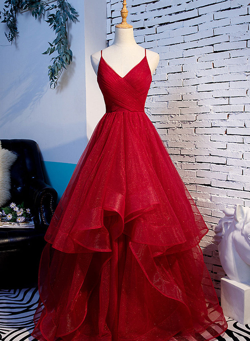 Red V-Neckline Tulle Straps Long Classy Dress, Red Layers Classy Prom Dress Main image