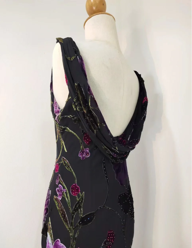 Retro Black Mermaid Neckline Embroidered Floral Backless Chiffon Long Classy Prom Dress