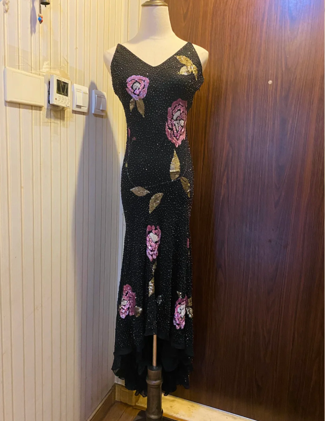 Retro Black Mermaid V-Neck Chiffon Long Classy Prom Dress