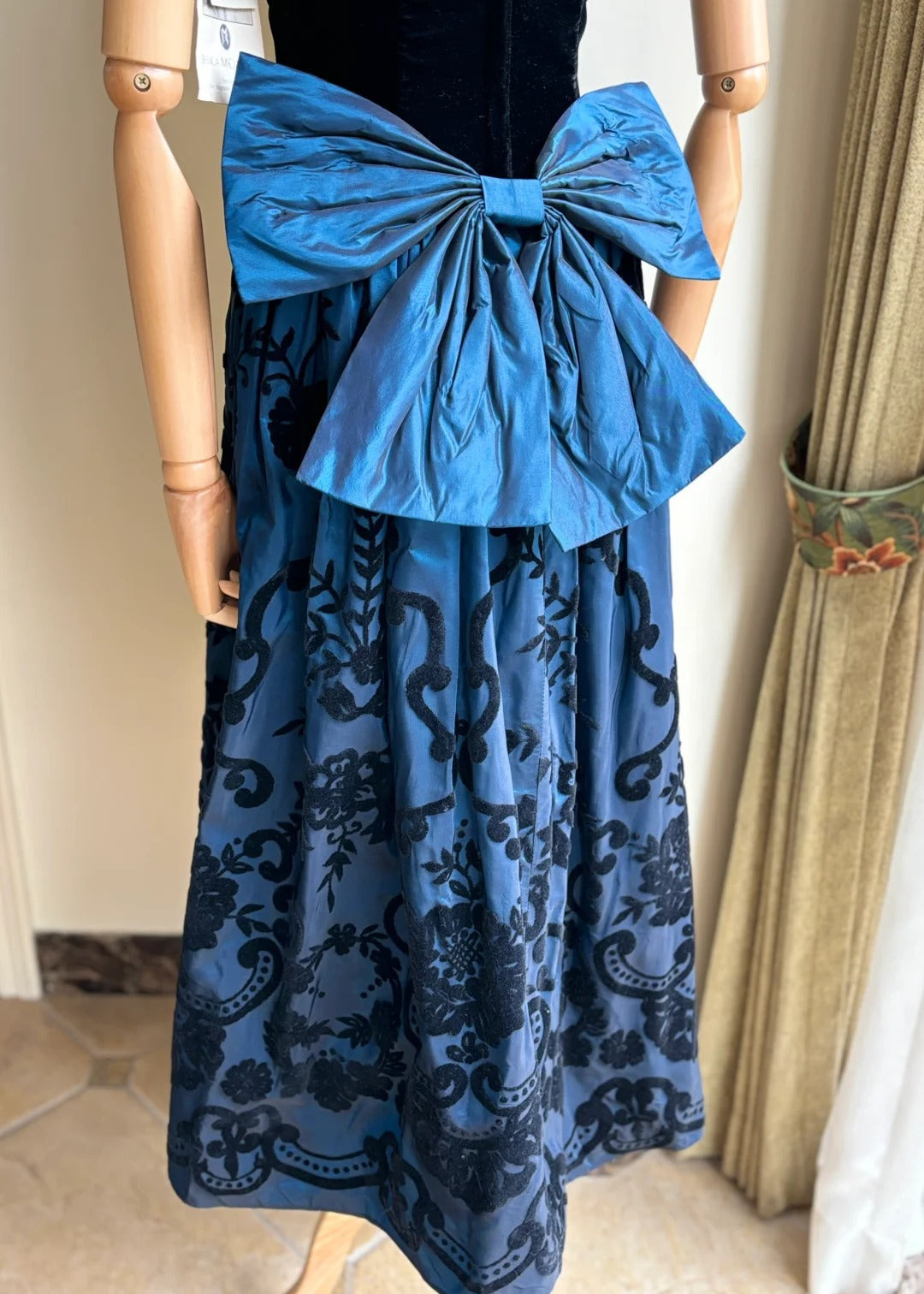 Retro Blue And Black A-Line Strapless Bow Jacquard Velvet Long Classy Prom Dress