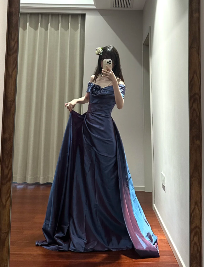 Retro Elegant Blue-Purple Off-Shoulder Hand-Pleated Satin Classy Prom Dress Secondary image