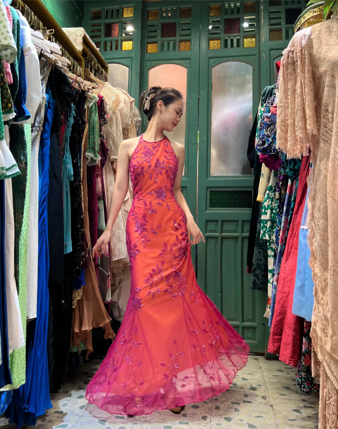 Retro Orange-Pink Mermaid Halter Neck Backless Beaded Tulle Long Classy Prom Dress