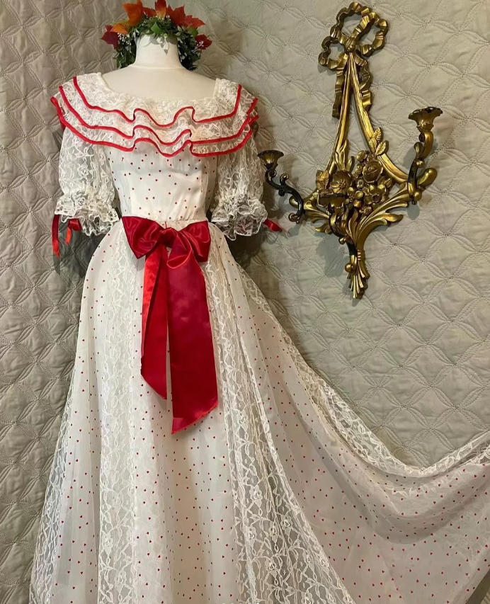 Retro White And Red Color-Blocked Ruffled Collar Polka Dot Bow Lace A-Line Long Classy Prom Dress