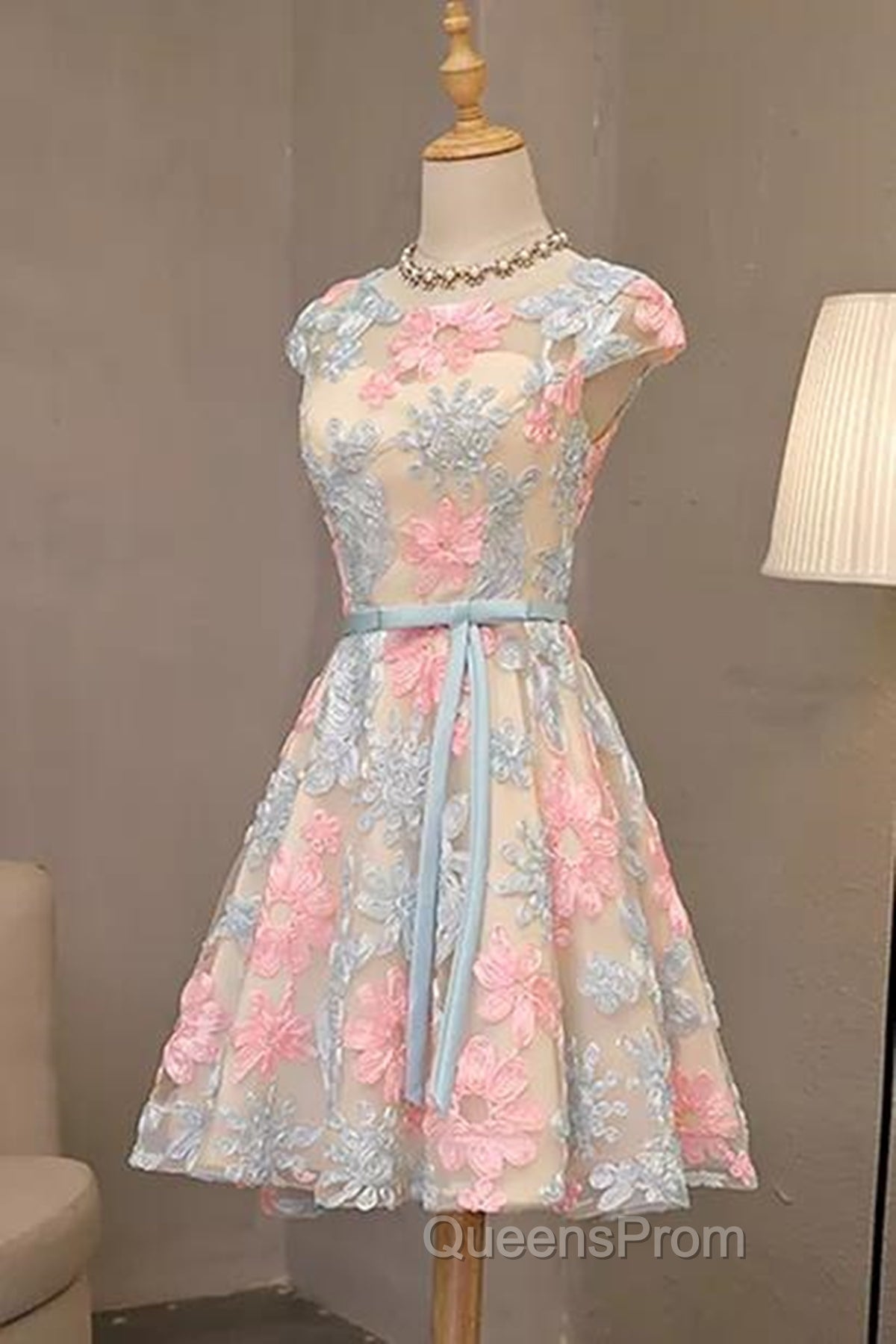 Round Neck Colorful Short Cap Sleeves Lace Evening Prom Dress, Short Colorful Lace Graduation Homecoming Dress Secondary image