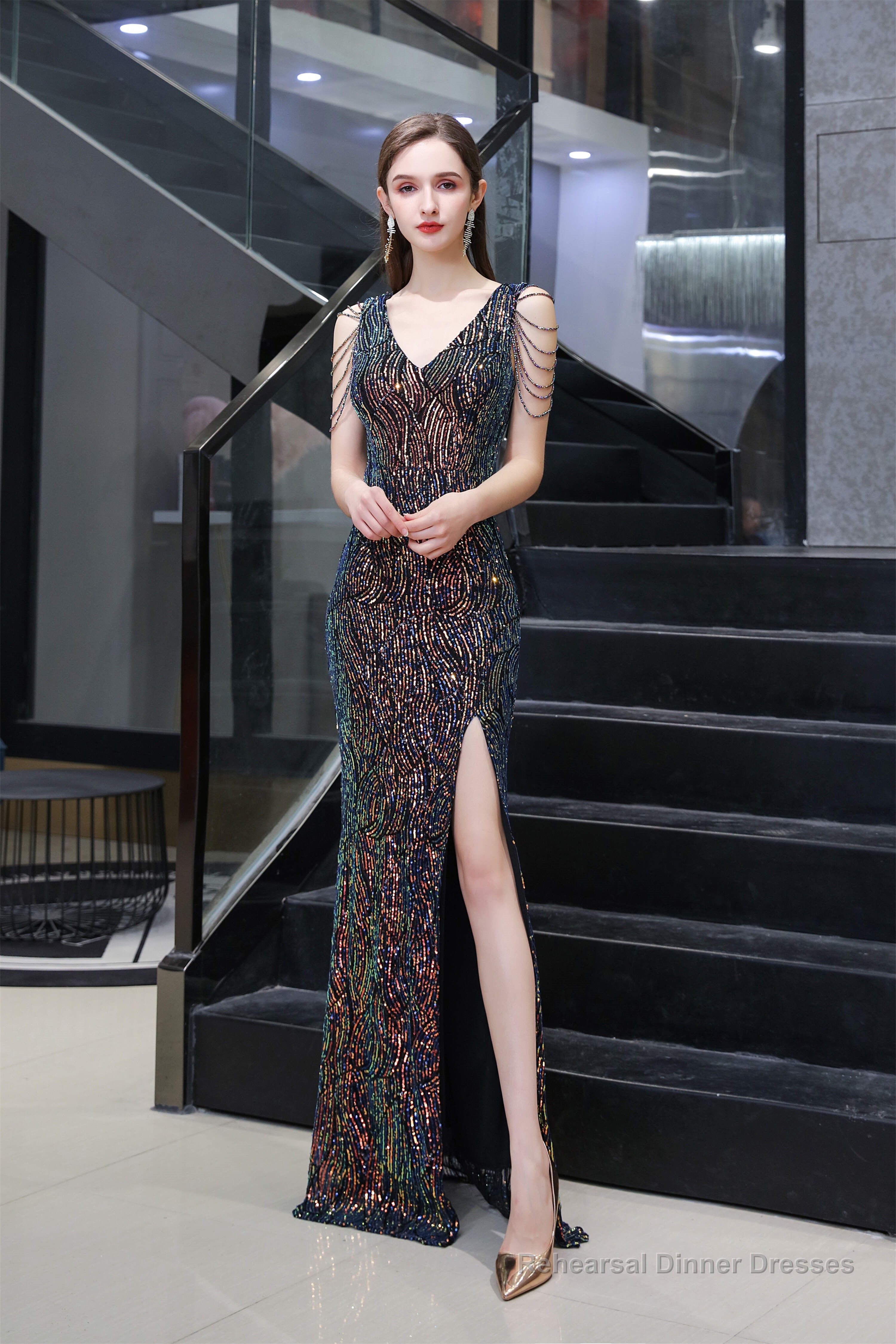 Sequin Beading Mermaid Lace V-neck Prom Dresses Main image