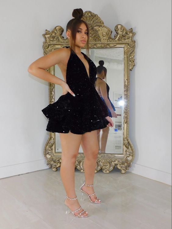 Sexy Black Sparking Short Cocktail Dress Back Open Tiered Sequin Graduation Gown Parties Night