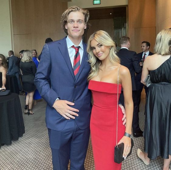 Sexy Mermaid Strapless Red Long Classy Prom Dress Main image