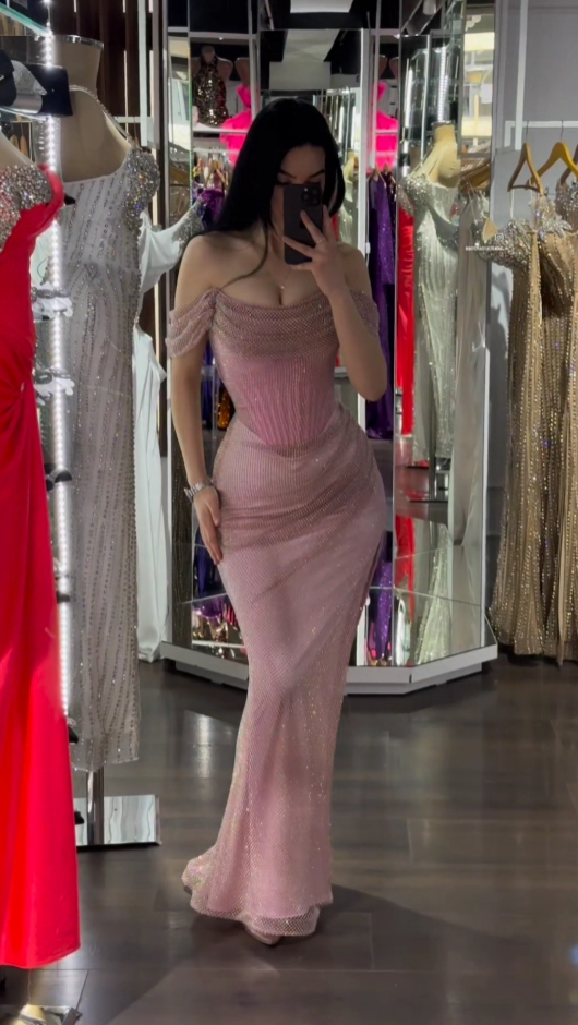 Sexy Off-Shoulder Sleeveless Mermaid Satin Long Classy Evening Classy Prom Dress