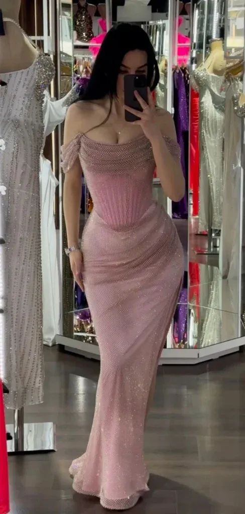 Sexy Off-Shoulder Sleeveless Mermaid Satin Long Classy Evening Classy Prom Dress Main image