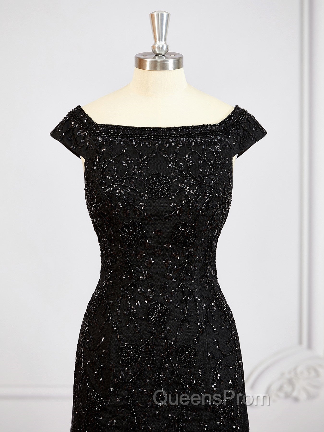 Sheath/Column Off-the-Shoulder Floor-Length Tulle Mother of the Bride Dress With Beading