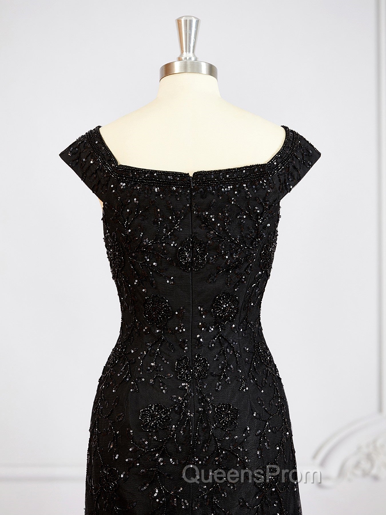 Sheath/Column Off-the-Shoulder Floor-Length Tulle Mother of the Bride Dress With Beading