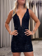 Sheath/Column V-neck Short/Mini Lace Applique Homecoming Dresses