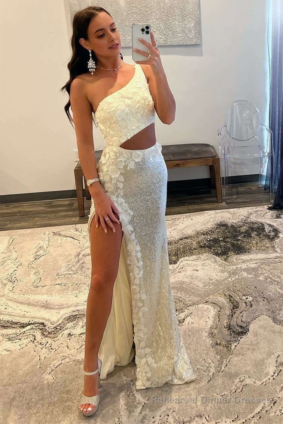 Sheath One Shoulder Sequins Prom Dress with 3D Appliques Secondary image