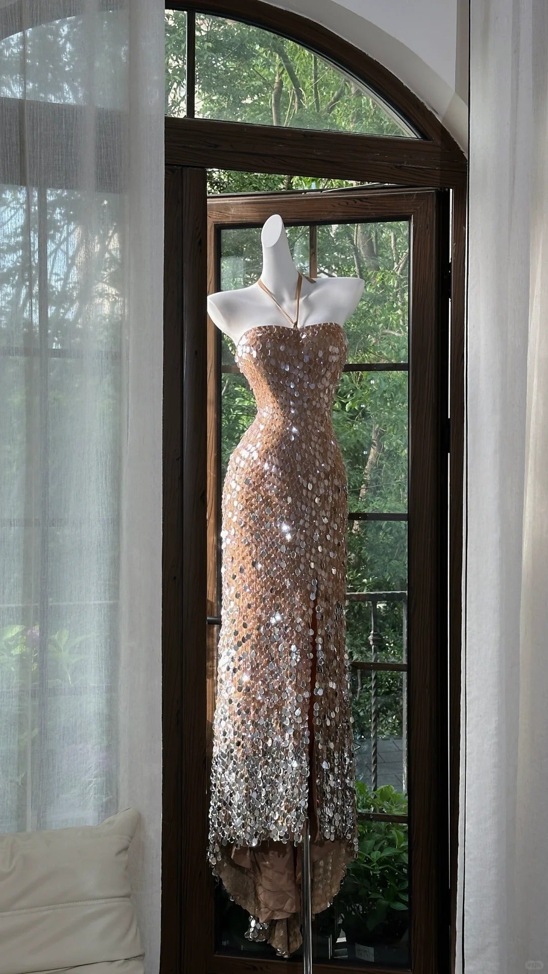 Shiny Halterneck Large Sequined Slit Mermaid Classy Prom Dress Secondary image