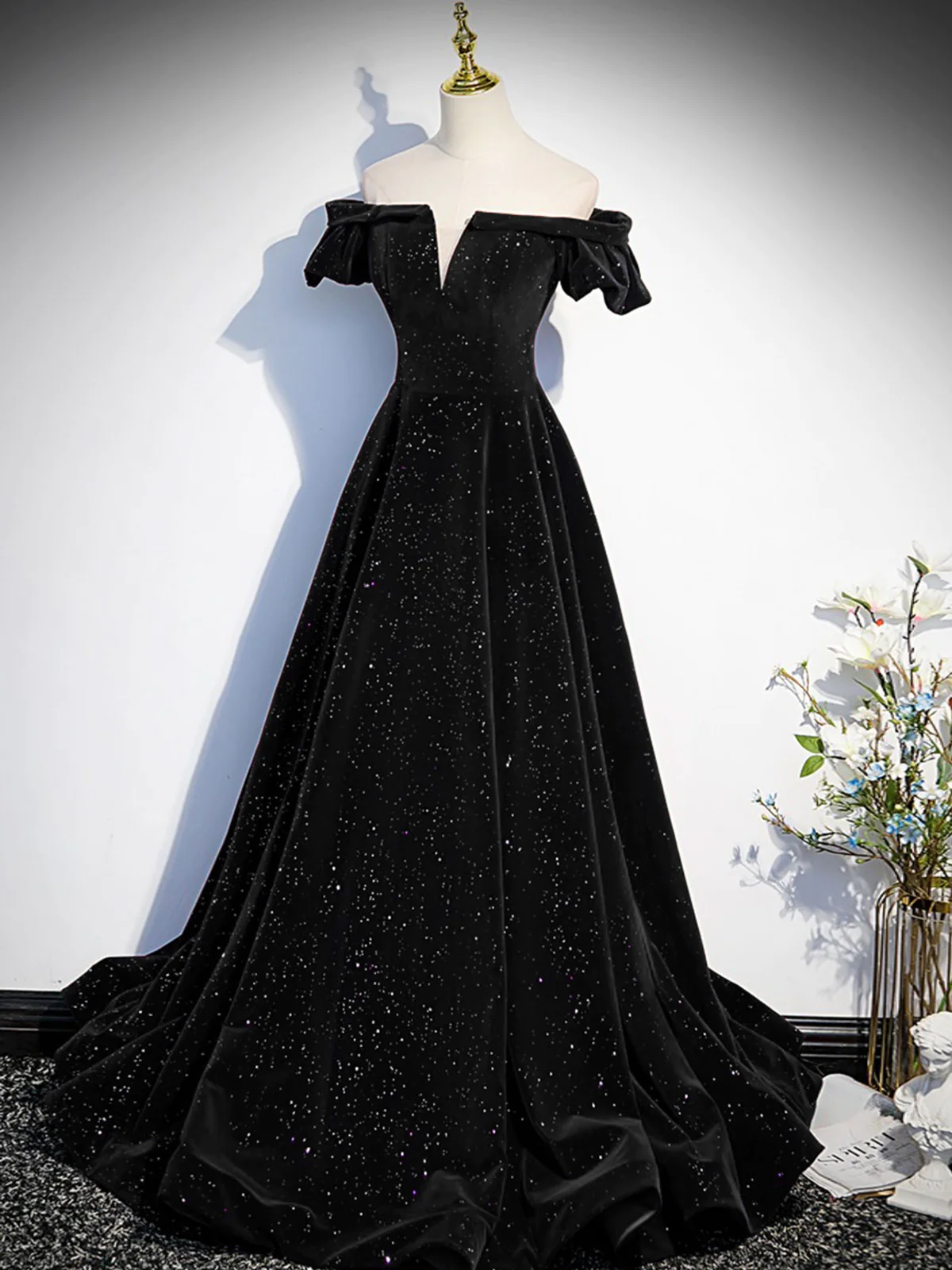 Simple A line Off the Shoulder Shiny Green Black Long Prom Dresses