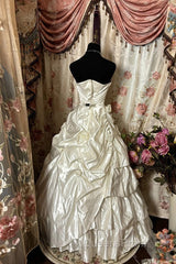 Simple Ball Gown Strapless Sleeveless Pleats White Satin Wedding Dress